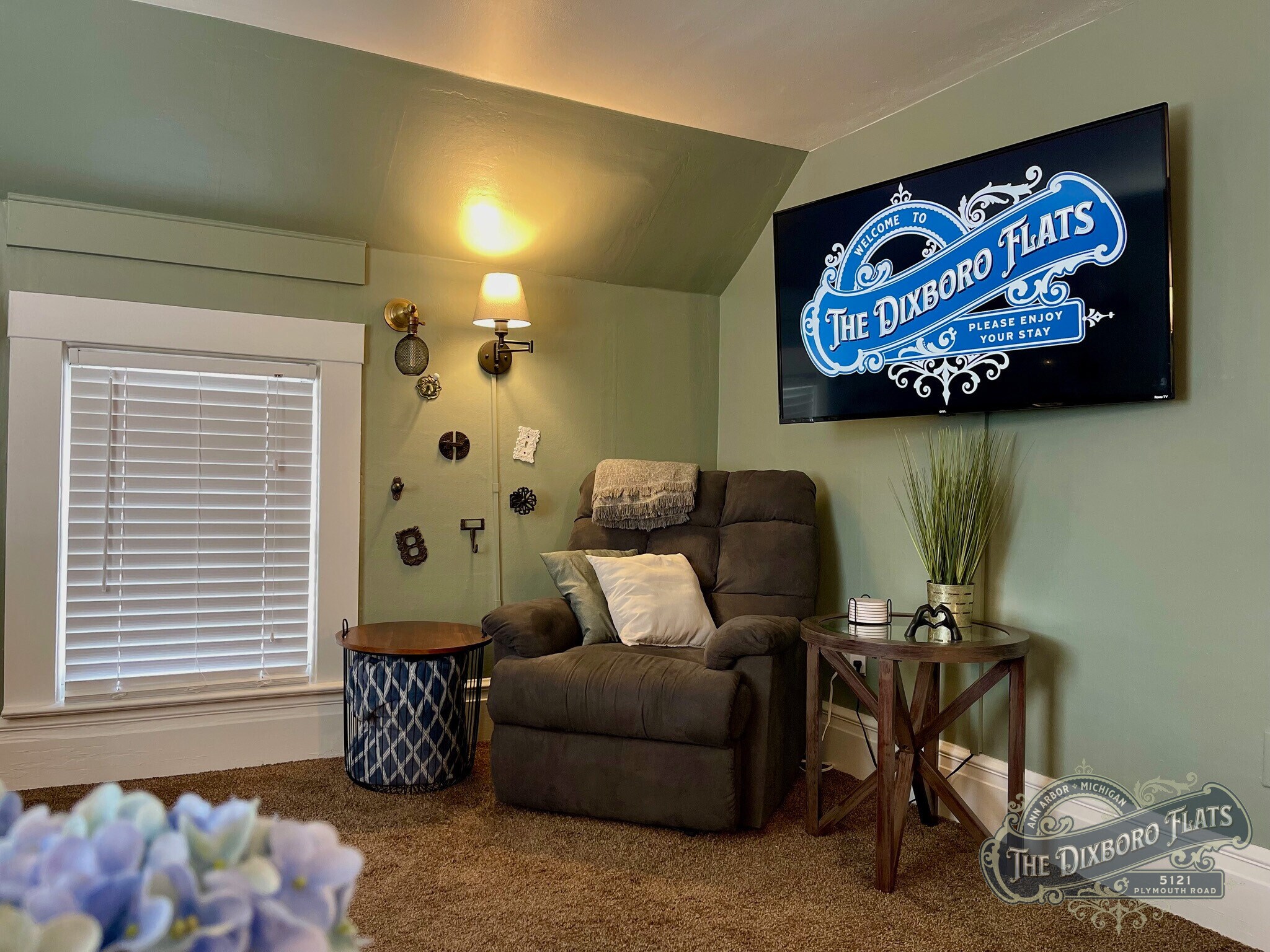 Building Photo - 5121 Plymouth Road