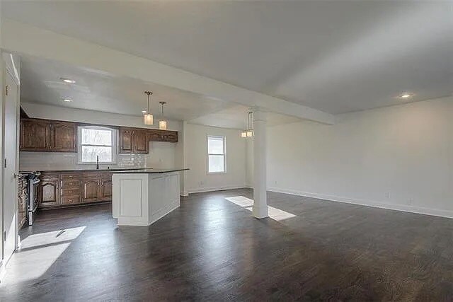 Kitchen+dining space - 1131 NE Oak Tree Dr