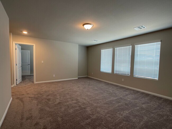 Building Photo - Brand New, Never Lived in House, located in the Southwest!