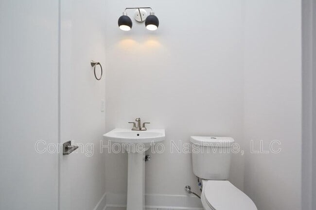 Building Photo - 1719 Pecan St