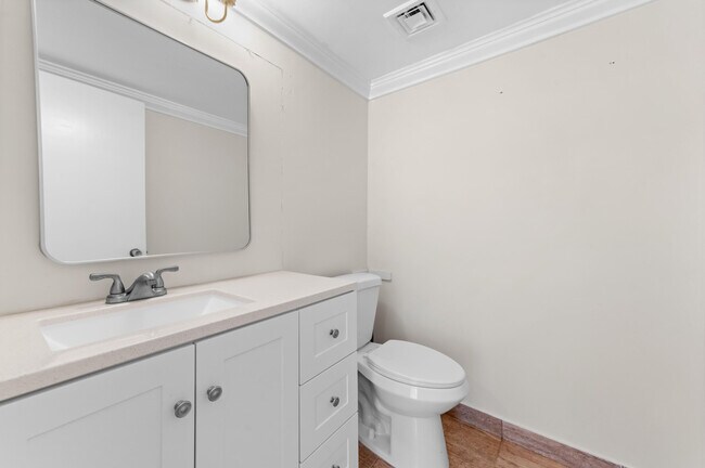 Building Photo - 2400 Presidential Way