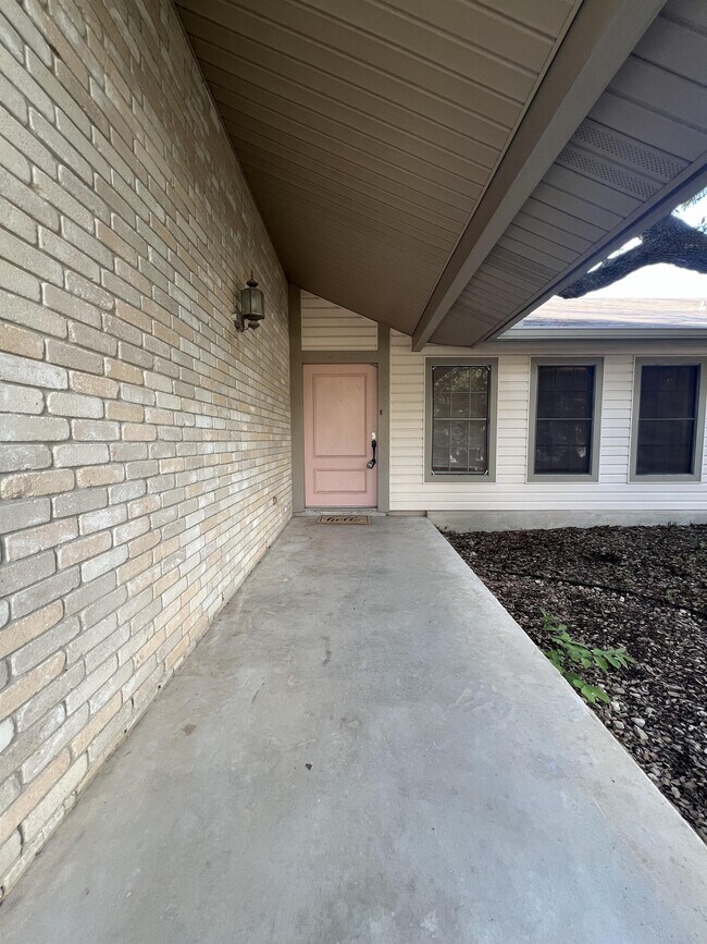 Building Photo - 9123 Alpine Trail St