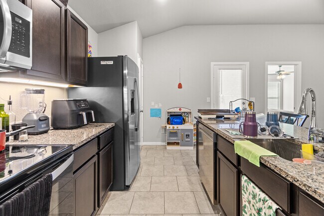 Building Photo - 9407 Ratliff Rdg