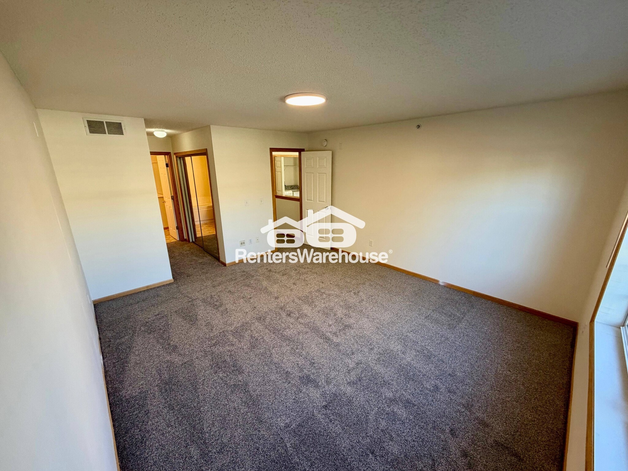 Building Photo - 1476 111th Dr NE