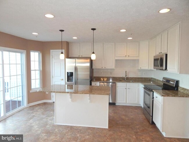 Building Photo - 1983 Cullen Way