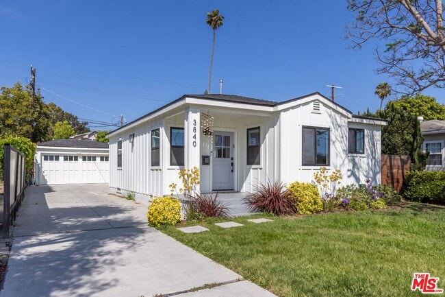 Primary Photo - 3840 Lyceum Ave