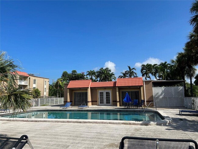 Building Photo - 4920 NW 79th Ave