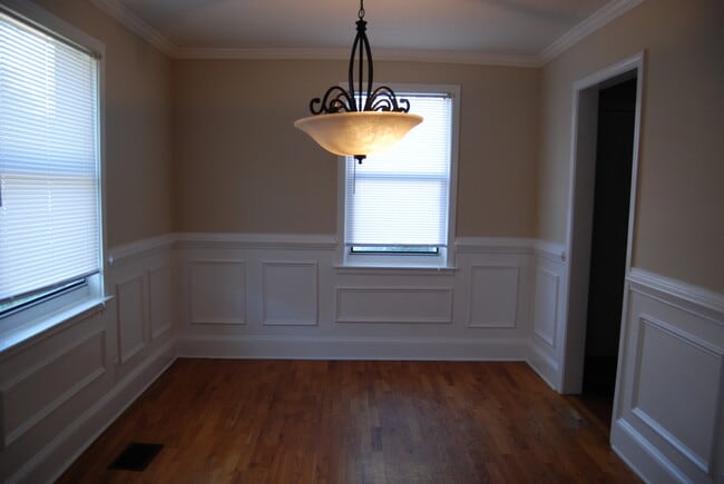 Building Photo - 3 Bedroom 1 Bath House