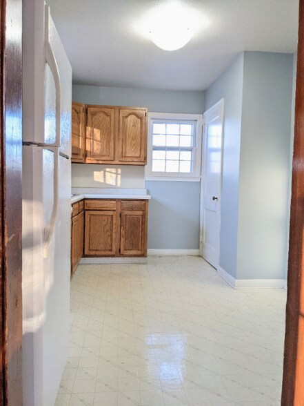 Building Photo - 1215 7th Ave SE