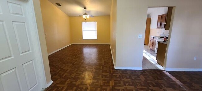 Building Photo - Single Family Home in Village 3 Poinciana