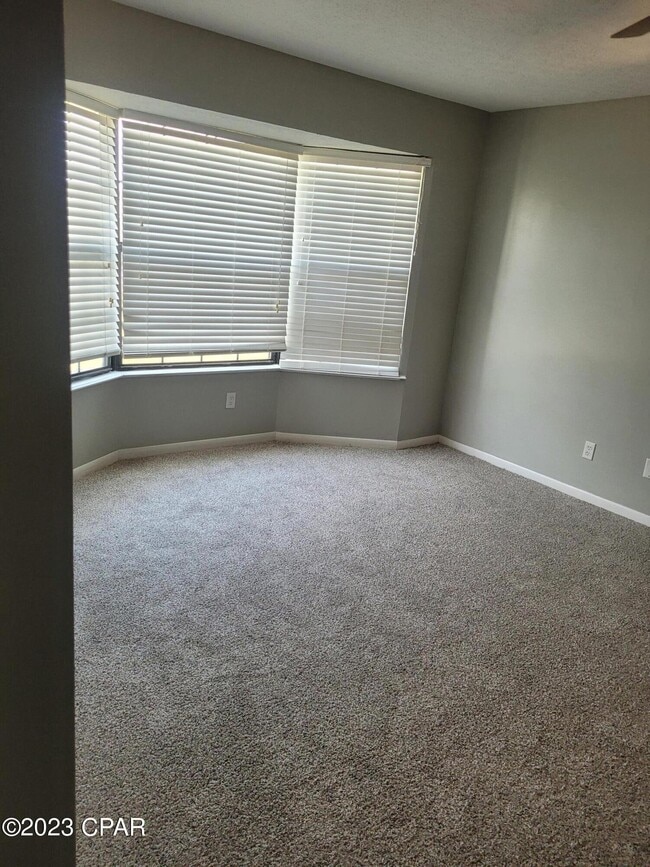 Building Photo - 4083 Woodridge Pl