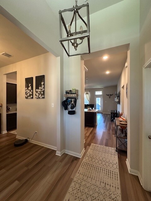 Building Photo - 1021 Laila Ln