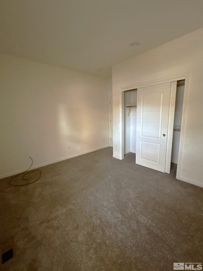Building Photo - 6705 Cinnamon Dr