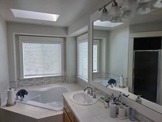 Building Photo - 540 Wilderness Peak Dr NW