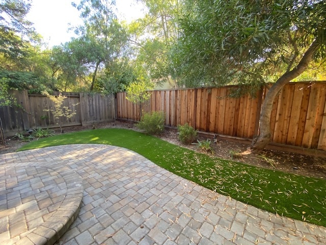 Building Photo - 166 Bryant St