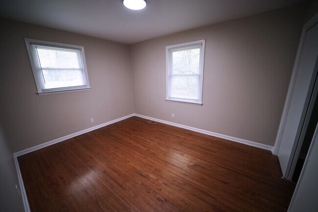 Building Photo - Charming Single-Story Home on a Spacious L...