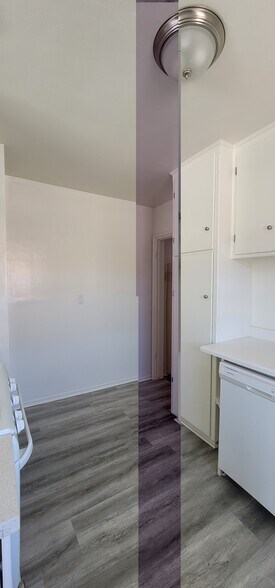 Building Photo - 25610 Oak St