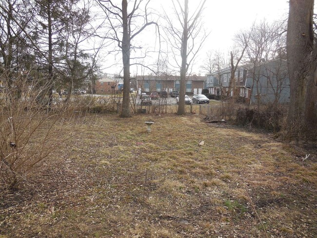 Building Photo - Two Bedroom Home in Belleville