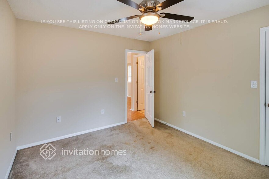 Building Photo - 128 Pratt St