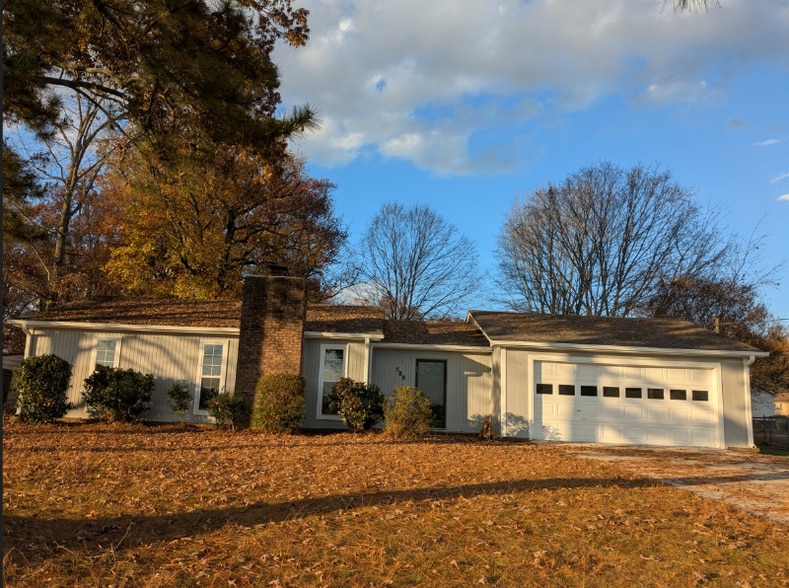 Primary Photo - 588 Clutts Rd