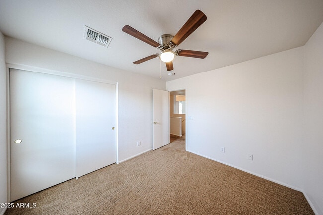 Building Photo - 4725 W Fawn Dr