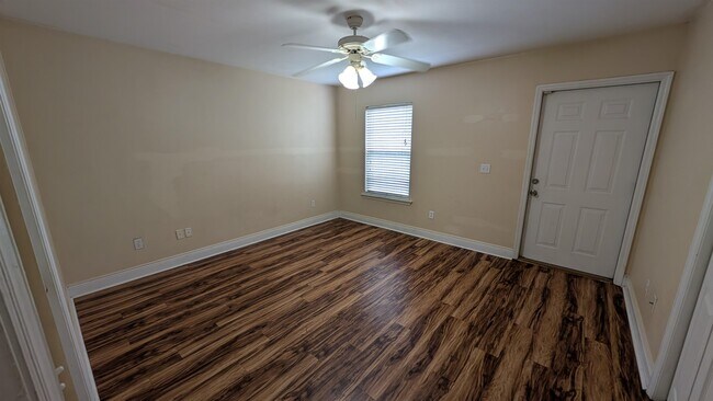 Building Photo - 3268 Sugar Berry Way