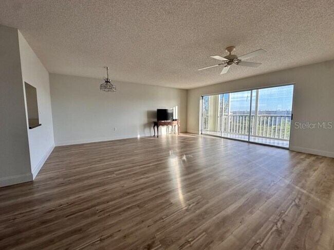 Building Photo - 3640 Ironwood Cir