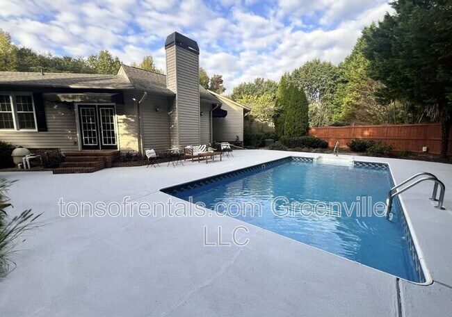 Building Photo - 1016 Old Boiling Springs Rd