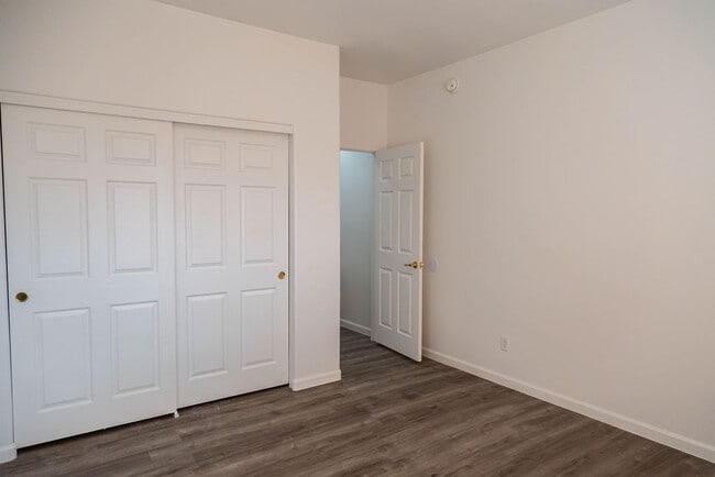 Building Photo - 6630 S Via Molino De Viento