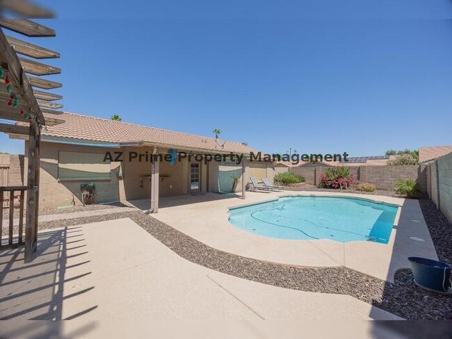 Building Photo - 1143 N Sailors Way