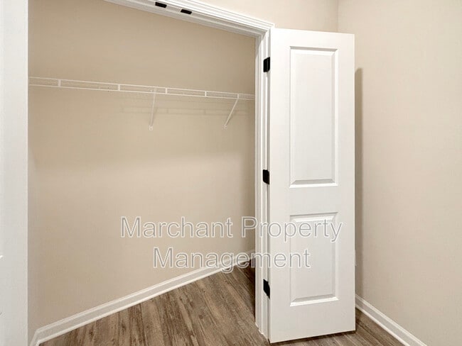 Building Photo - 106 Muir Way