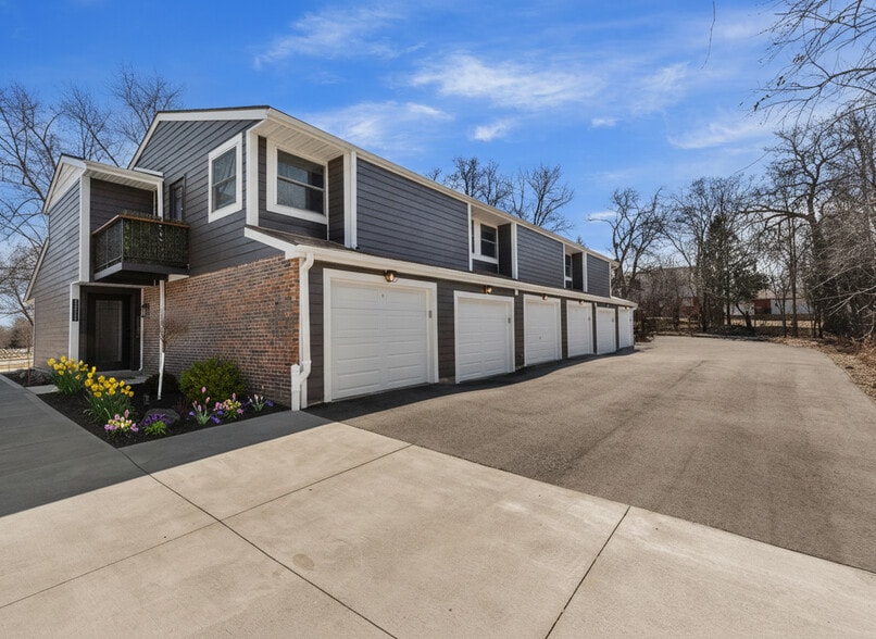 Building Photo - 1933 S 124th St