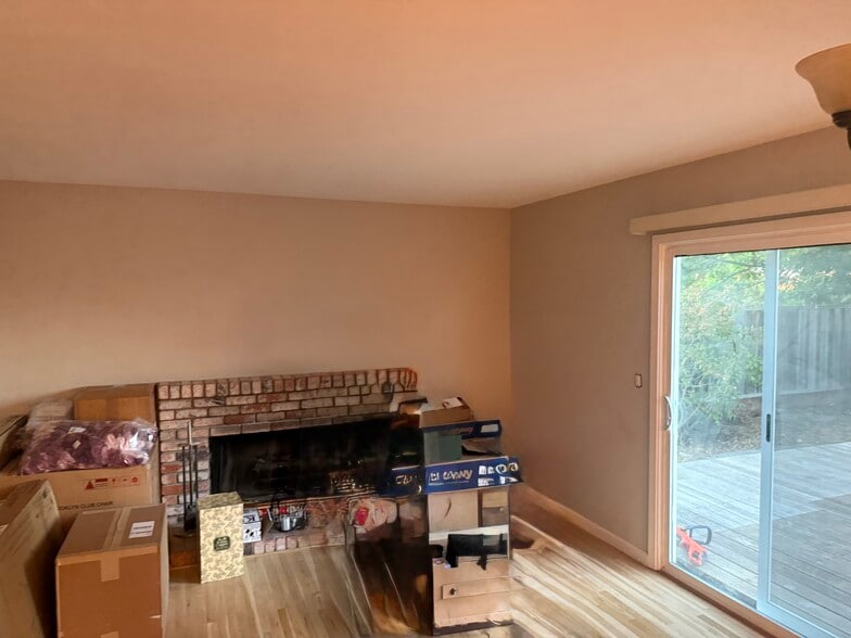Building Photo - 8731 Augusta Ct