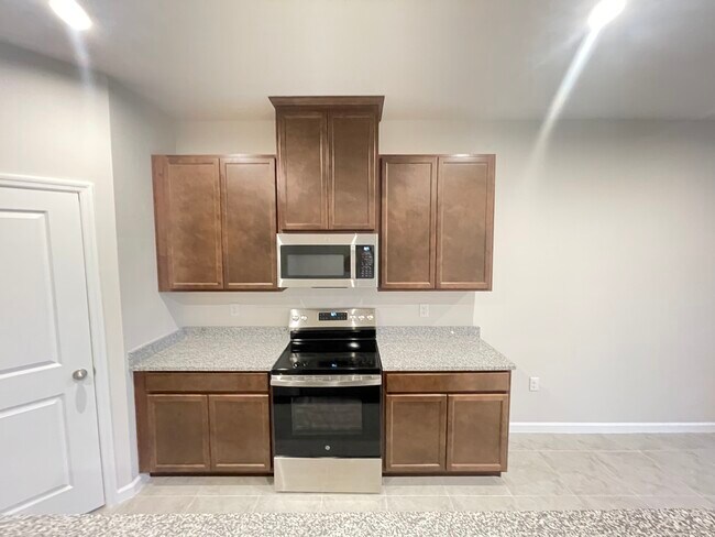 Building Photo - 35542 Sparrow Nest Wy