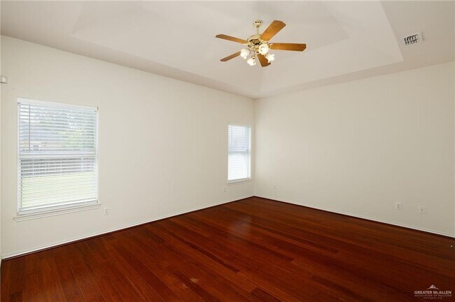 Building Photo - 3404 San Armando St