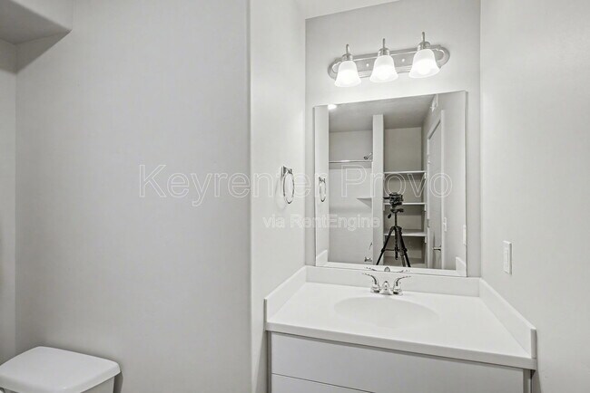 Building Photo - 64 W 600 N