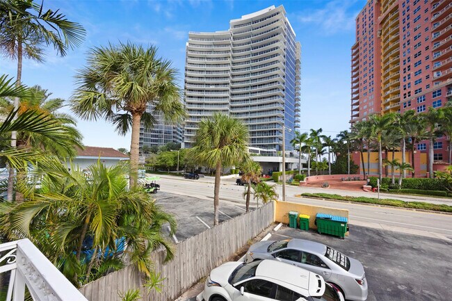 Building Photo - 2131 N Ocean Blvd