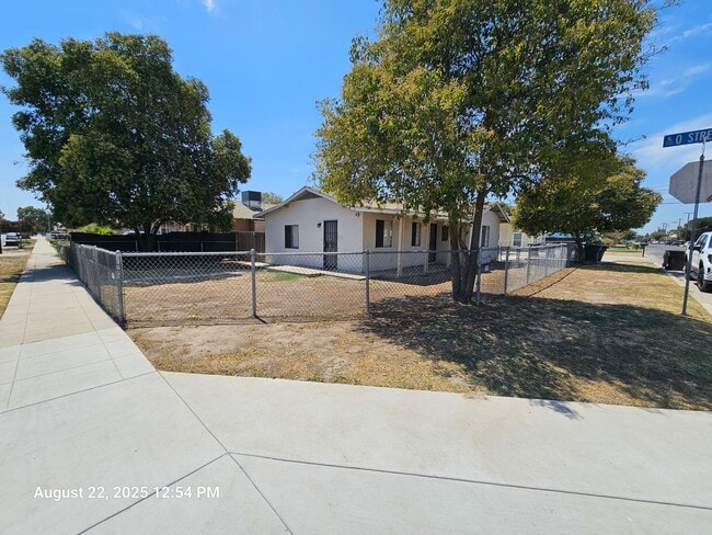 Primary Photo - 261 N O St