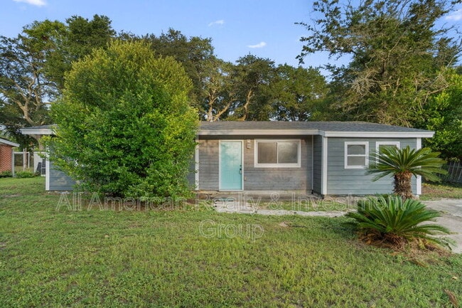 Building Photo - 19 Eglin St