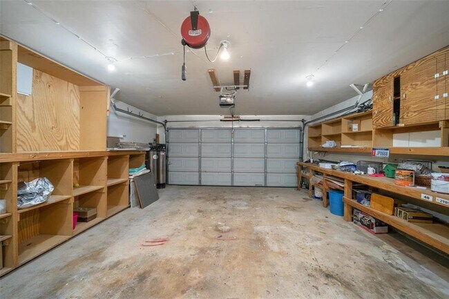 Building Photo - 3106 Battle Ridge Ln
