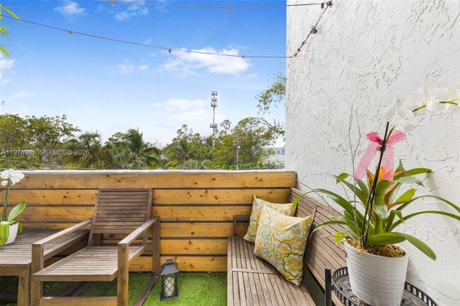 Building Photo - 7801 NE 4th Ct