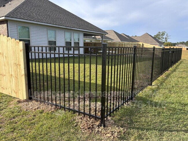 Building Photo - 26063 Purdy Ave