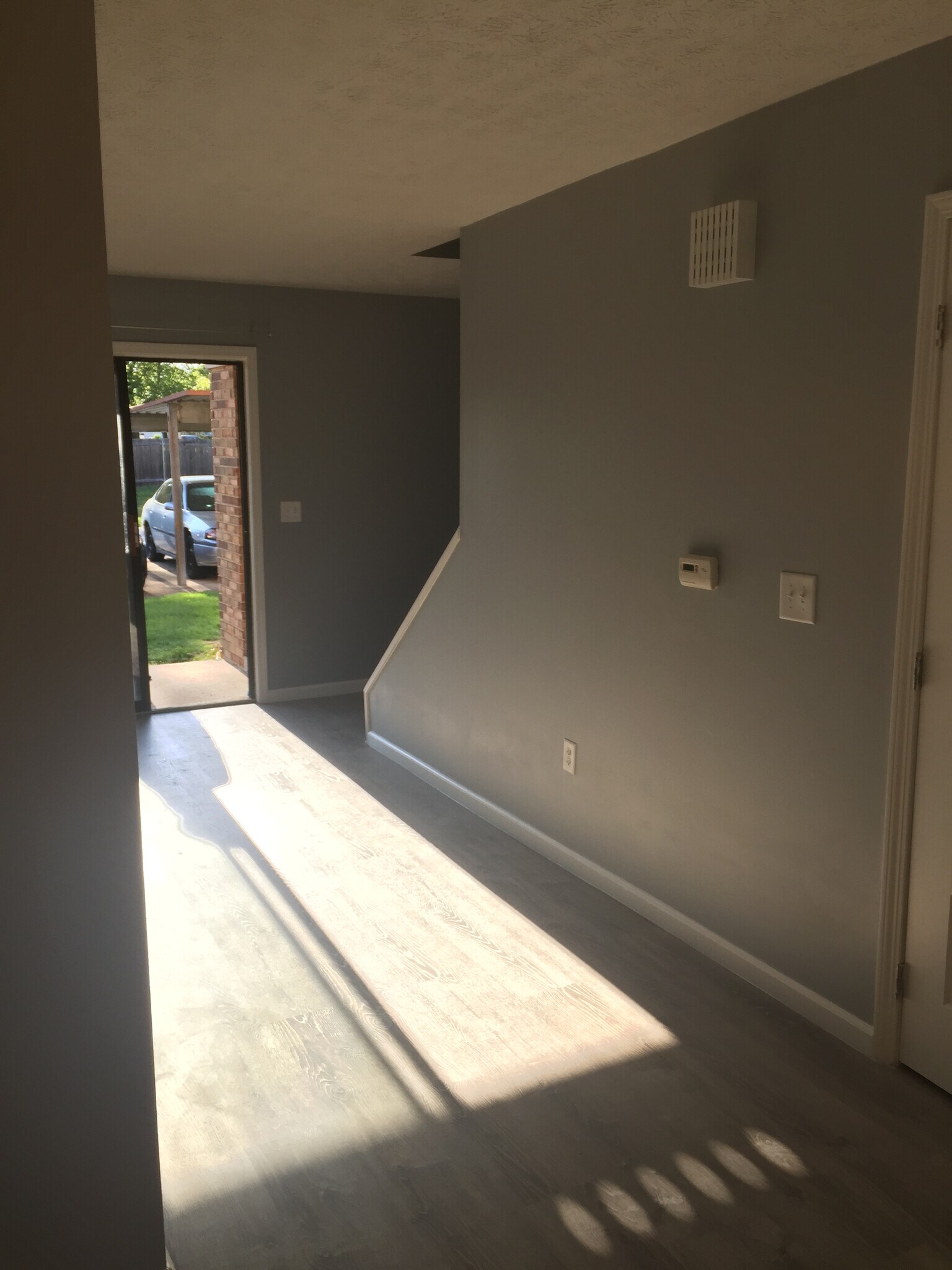 Building Photo - 7767 Betsy Ross Cir