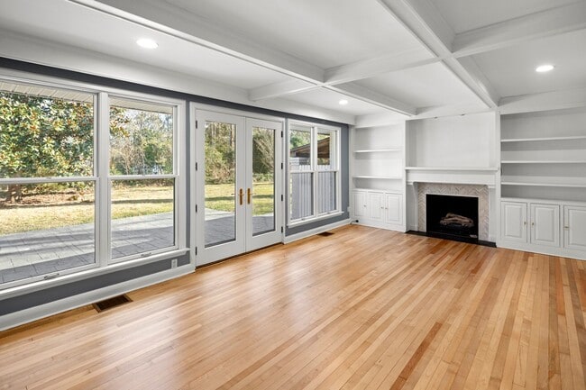 Building Photo - Biltmore Forest Home