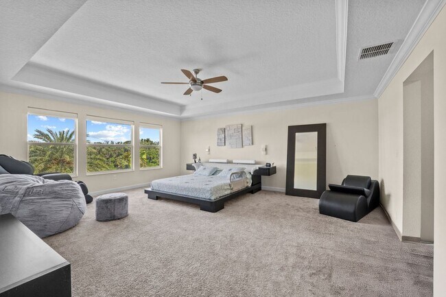 Building Photo - 14807 Winter Stay Dr
