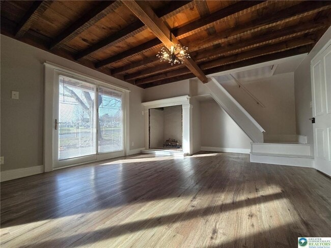 Building Photo - 505 Penn St