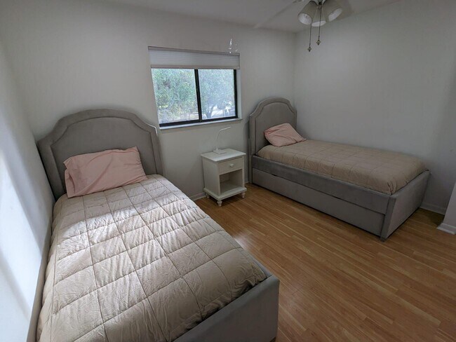 Building Photo - 7710 Lago Del Mar Dr
