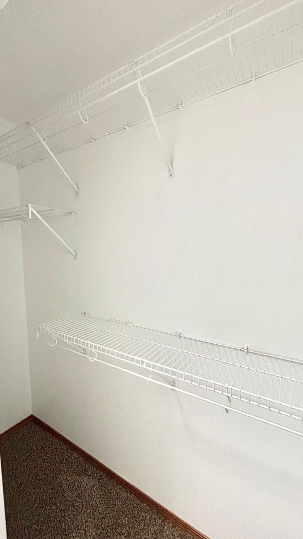 Building Photo - N0611