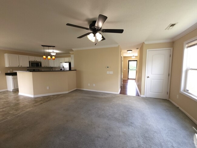 Building Photo - 9301 Cliff Springs Trail