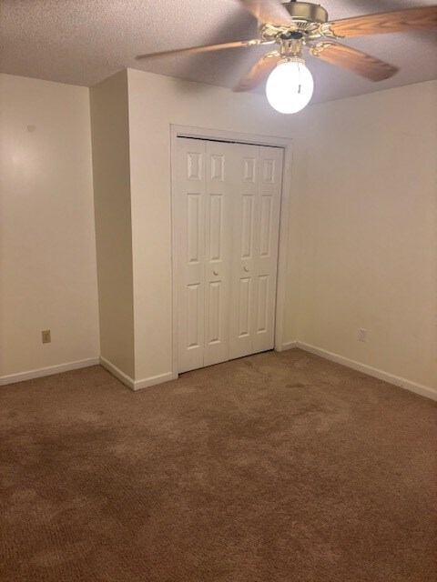 Building Photo - 1060 Waterway Dr